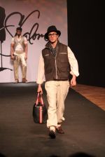 promotes Fatso at Shalom fashion show in Andrews, Bandra, Mumbai on 30th April 2012 (29).JPG
